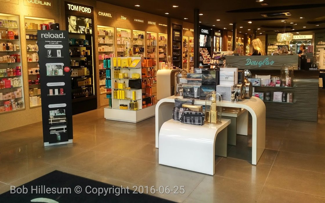 Parfumerie Douglas – Shop in North Holland, 15 prices – Nicelocal