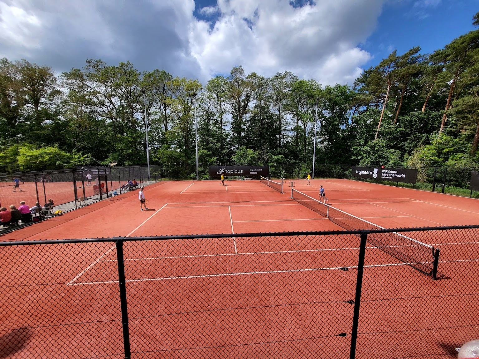 Wegrijden Lounge ziek Tennis courts in Enschede – Nicelocal.co.nl