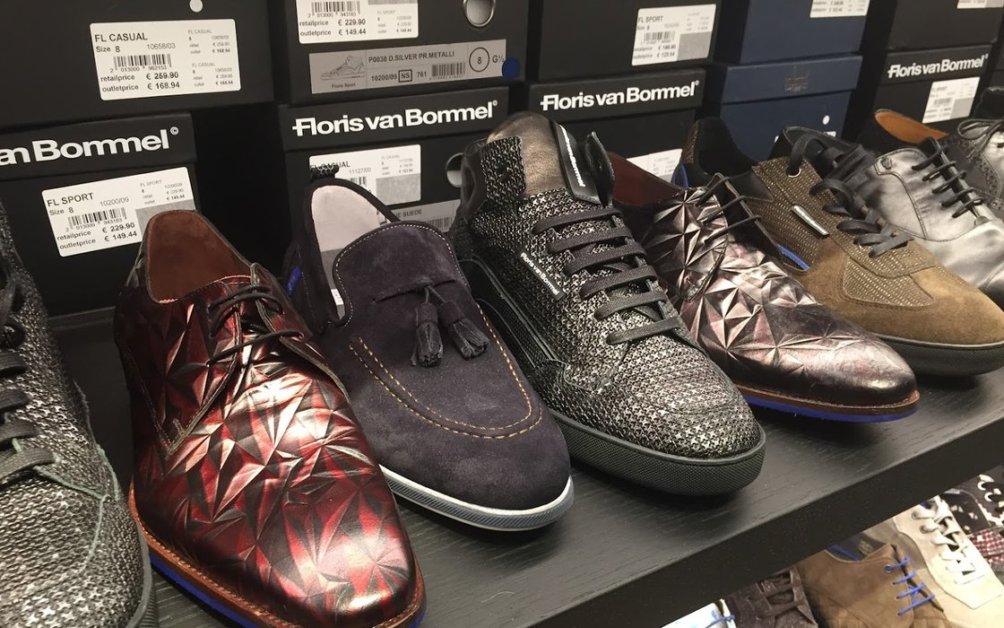 formeel Neerwaarts financiën Floris van Bommel Designer Outlet Roermond – clothing and shoe store in  Limburg, 35 reviews, prices – Nicelocal
